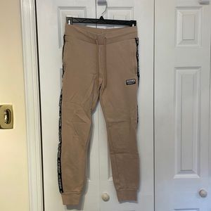 Adidas joggers (s)